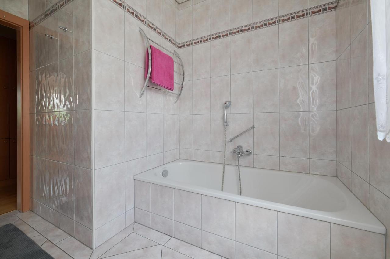 Ferienwohnung Aoli Гмунден Екстер'єр фото